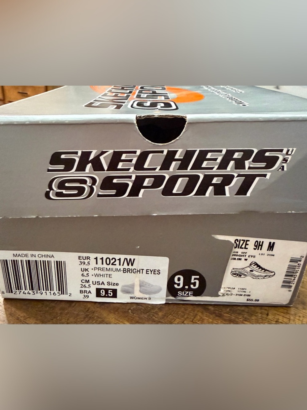 Skechers All-White Slip-On Bright Eyes - Picture 6 of 6